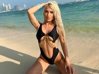 girl fingering bald pussy ElsaPressley