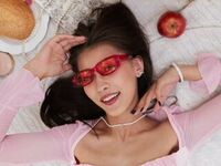 live striptease ElviaAlly