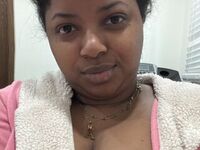 shaved pussy webcam EmilyQuezada