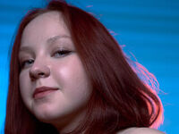 naked camgirl photo MaisieMundhenk