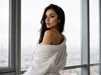 free nude live show RoxAnne