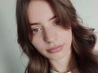 hot cam girl masturbating with vibrator SerenaWempa