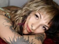 naked camgirl photo VivVixen