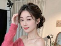 naughty camgirl masturbating with vibrator feier