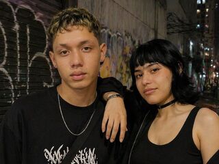 hot live couple sex show AxelAndCloe