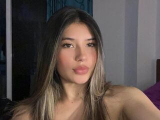 naked webcam girl video AmberEgan