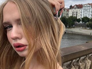 camslut webcam video AmberWindow