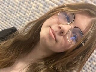 free cam AminaBlooms