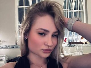 camslut masturbating BarberaWesterman