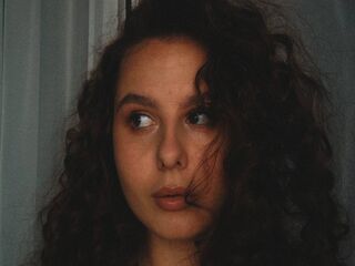 hot girl webcam photo BertieSiegers