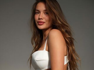 beautiful webcam girl CammieLosecco