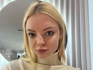 cam slut picture CarlenePattie