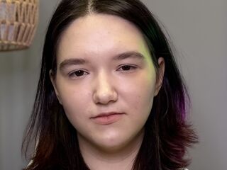 camgirl chat room CecilleBonavita