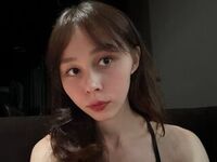 cam girl playing with dildo CelenaBouchey