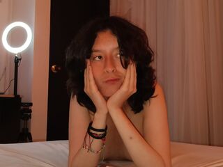 nude cam girl photo CharlotteBlade