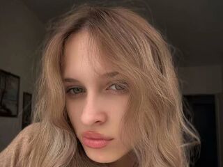 cam girl chat room ChiaMaia