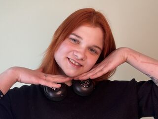 camgirl masturbating with sex toy ChiaPreuitt