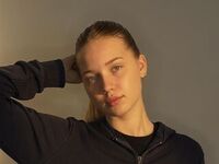 camgirl CristalCinnamond