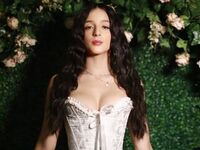 camgirl porn webcam DaniellaGomez