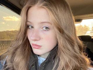 sex show DaniellaSunshine