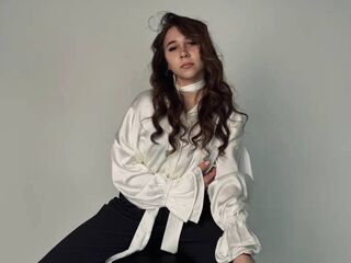 naked webcamgirl photo DayleJageman