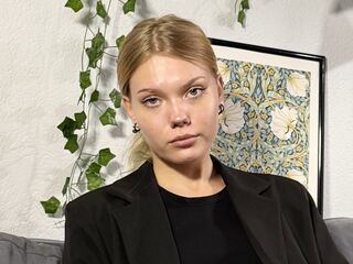 cam girl webcamsex DonellaAndra