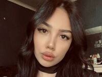 hot cam girl fingering shaved pussy EliraVale