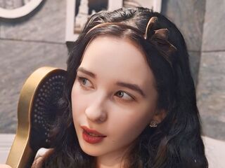 naked girl with webcam fingering EliseGianola