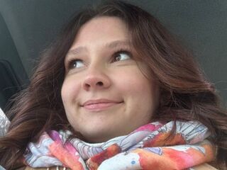 camgirl playing with sextoy EmmieTatte