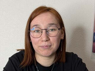 camgirl masturbating with dildo ErikaOffenberger