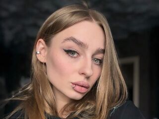 naked girl with webcam masturbating with sextoy EvaVotta