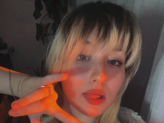 girl topless chat HanFiorini