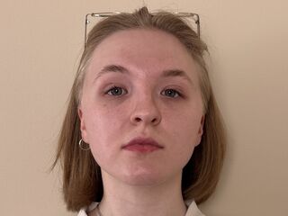 nude webcamgirl HienRosse