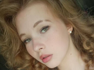 nude webcamgirl picture IllaPytlewski