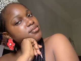 naked camgirl fingering pussy IvorySins