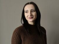 camgirl showing tits JacquiVetri