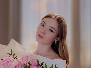 closeup webcam JaniseServoss