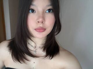 naked girl with live cam JulienneCharters