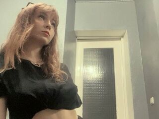 fingering cam slut KatheSanagustin