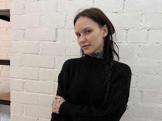 camgirl fingering bald pussy KeniaTucholski