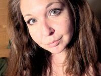 camslut showing tits KristyJinx