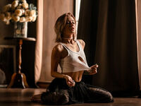 bedroom web cam LeilaReal