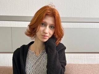 cam show LettyAegerter