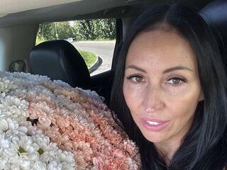 camgirl video chat room LipaWild