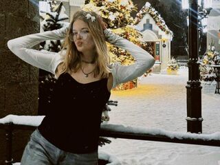 camgirl showing tits LizabethGrounds