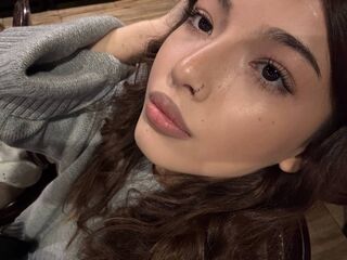 naked webcamgirl LynetteLavoie
