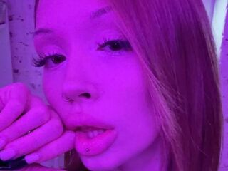 naughty camgirl masturbating with vibrator MargueriteBoblak