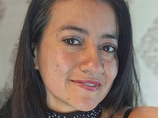 camgirl fingering wet pussy MariaSilvers