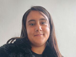 camgirl showing tits MarianDiore