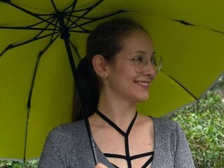 webcam girl chatroom MayDavidge